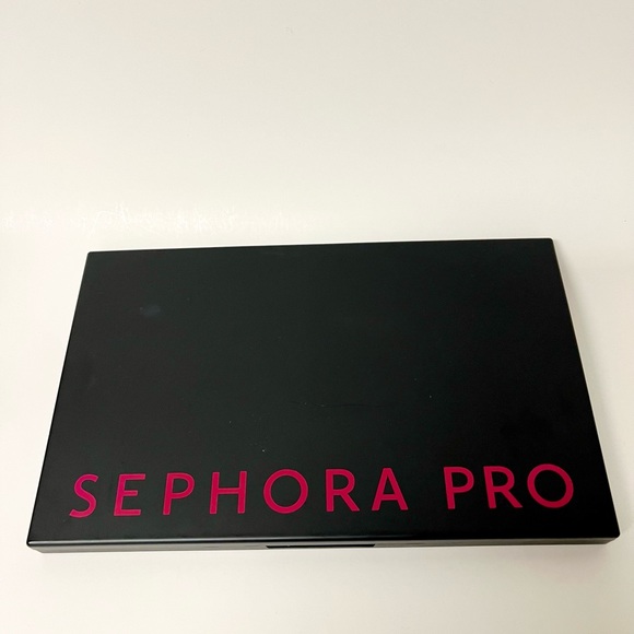 SEPHORA COLLECTION Pro 8 Piece Deep Shade Face Palette  (8 x 7g) - Picture 2 of 7
